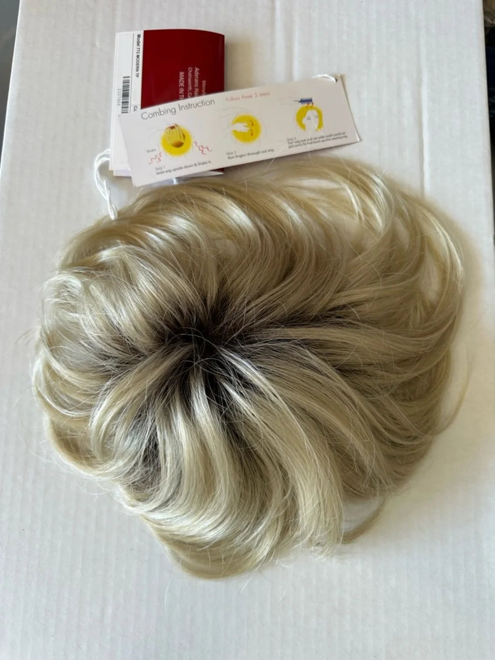 MODERN TP Topper by Rene‎ of Paris Hair Piece, Model 772 NEW! Champagne R